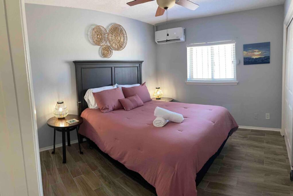 Comfy, Contemporary Quiet Retreat Vacation With Views Holiday home Albuquerque